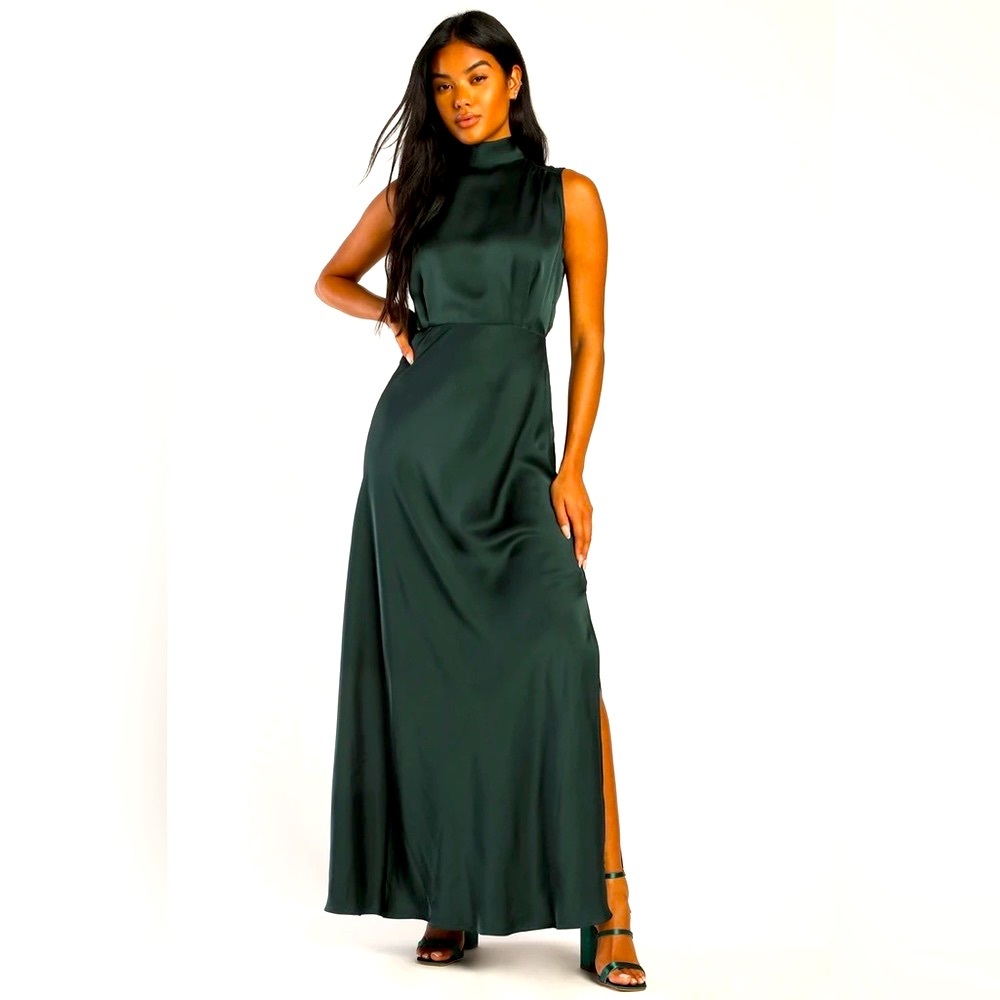 Hunter green mock neck sleeveless dress. Size Small.